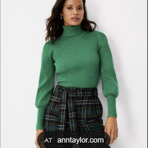 Ann Taylor Vibrant Green Turtleneck Balloon Sleeve Sweater Size Small